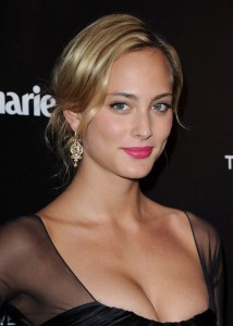 Nora_Arnezeder_006